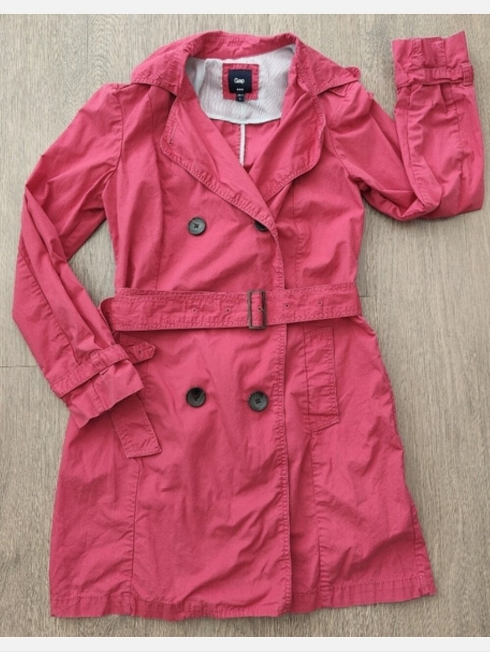 Gap Factory Belted Cotton Trench Coat in a Strawberry Red / Pink Color